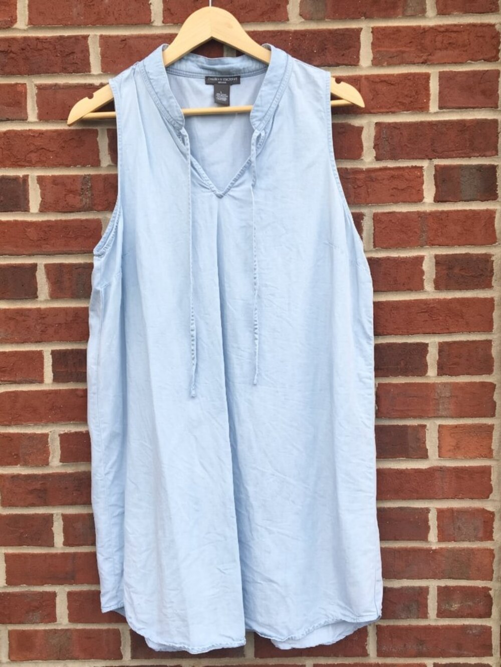 Chelsea & Theodore Chambray Denim Dress Large Blue Sleeveless Relaxed Coastal